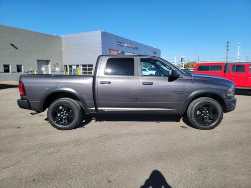 2024 RAM 1500 Classic SLT