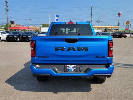 2025 RAM 1500 Big Horn/Lone Star