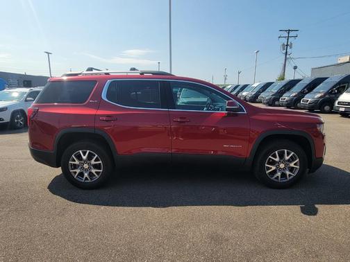 2021 GMC Acadia SLT