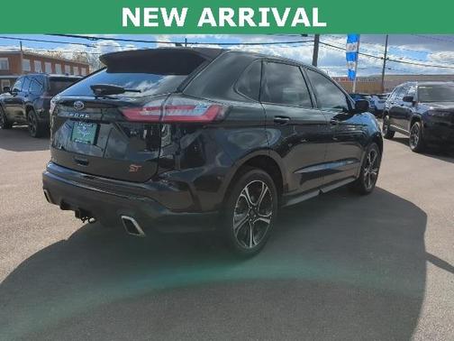 2023 Ford Edge ST