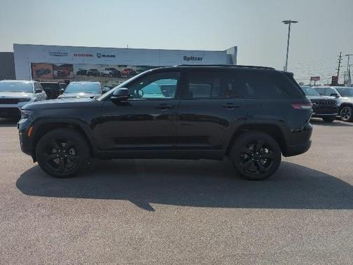 2023 Jeep Grand Cherokee Altitude