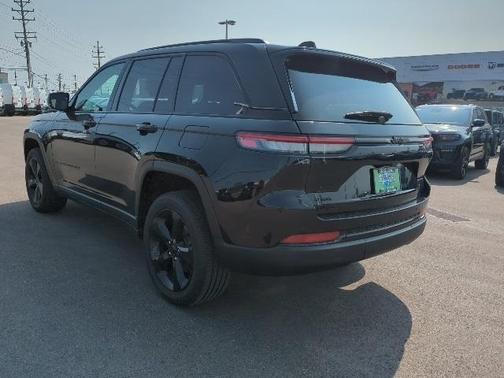 2023 Jeep Grand Cherokee Altitude