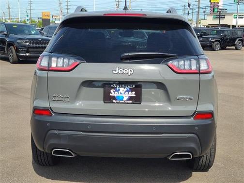 2021 Jeep Cherokee Latitude Lux