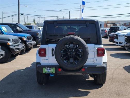 2022 Jeep Wrangler Unlimited 4xe Sahara
