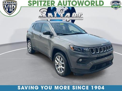 Sting Gray Clearcoat 2023 Jeep Compass Latitude Lux