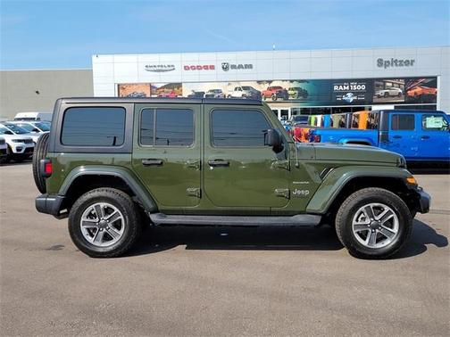 2022 Jeep Wrangler Unlimited Sahara