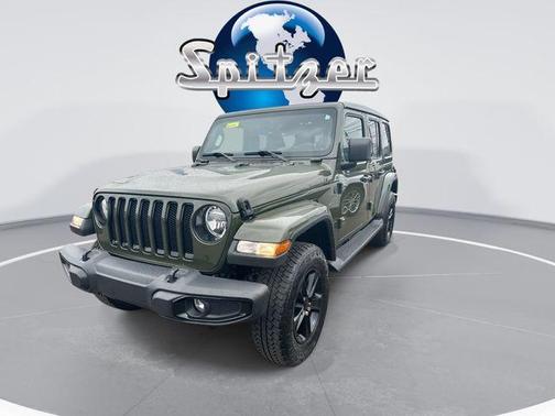 2022 Jeep Wrangler Unlimited Sahara Altitude