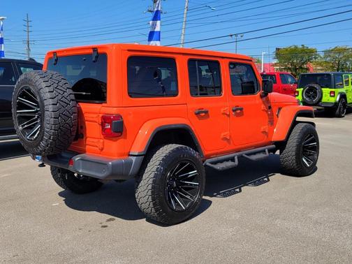 2020 Jeep Wrangler Unlimited Sahara