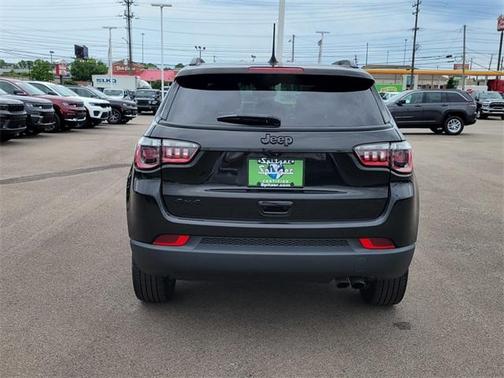 2022 Jeep Compass Altitude