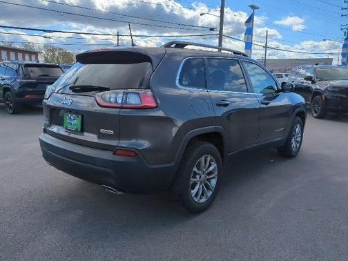 2022 Jeep Cherokee Latitude Lux