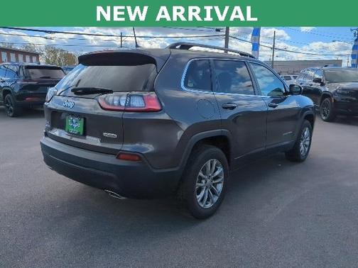 2022 Jeep Cherokee Latitude Lux
