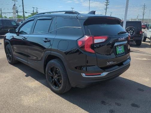 2022 GMC Terrain AT4