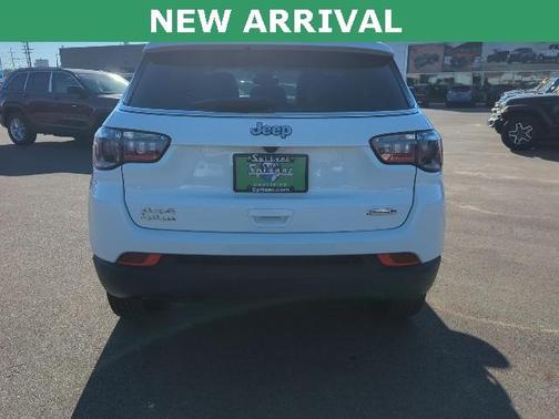 2023 Jeep Compass Latitude Lux