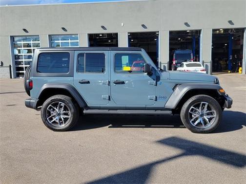2025 Jeep Wrangler 4xe Sport