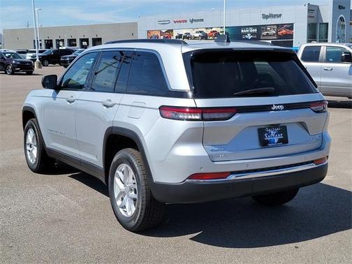 2025 Jeep Grand Cherokee Laredo X