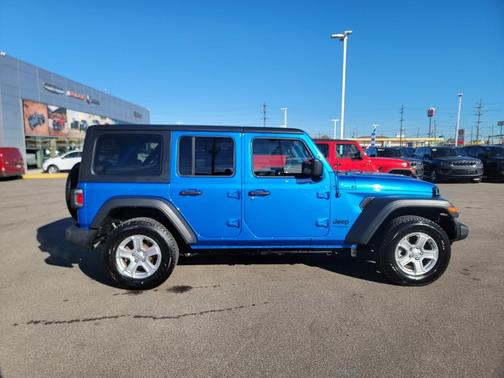 2022 Jeep Wrangler Unlimited Sport