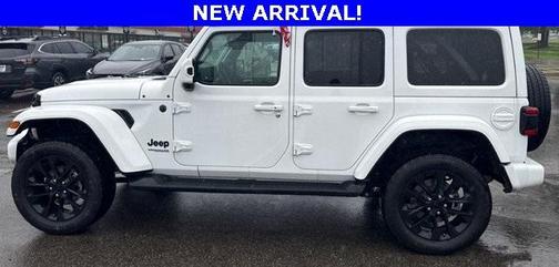 2021 Jeep Wrangler Unlimited Sahara Altitude
