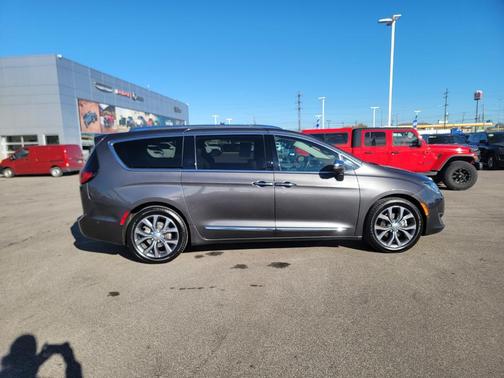2018 Chrysler Pacifica Limited