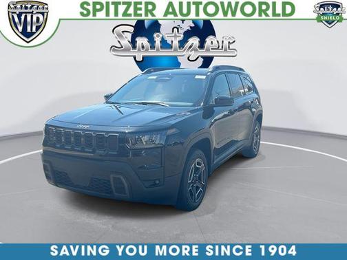 Diamond Black 2026 Jeep Cherokee LAREDO/LIMITED