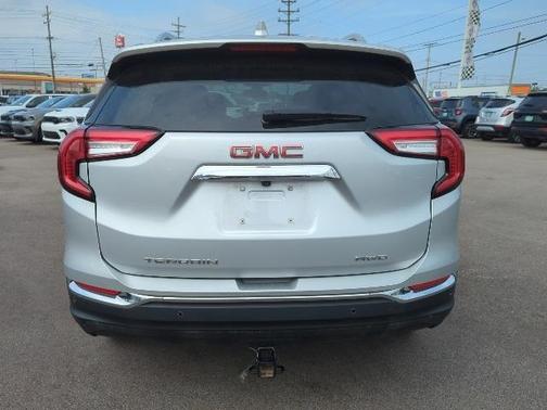 2022 GMC Terrain SLT