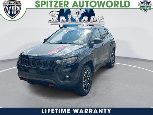 Diamond Black 2026 Jeep Compass Trailhawk