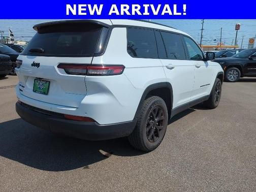 2023 Jeep Grand Cherokee L Laredo