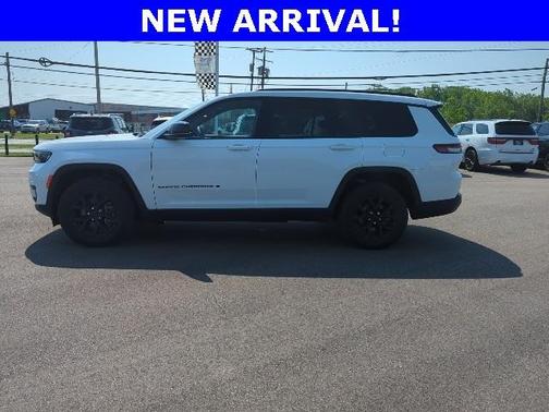 2023 Jeep Grand Cherokee L Laredo