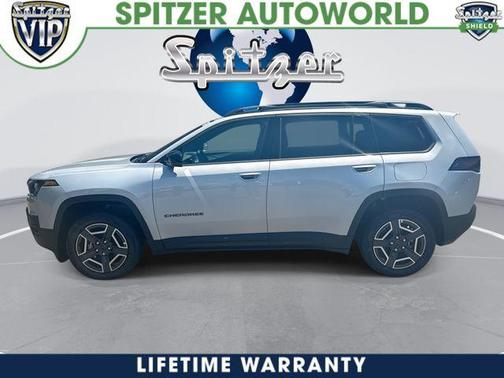 Silver Zynith Clearcoat 2026 Jeep Cherokee LAREDO/LIMITED