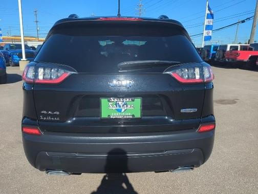 2022 Jeep Cherokee Latitude Lux