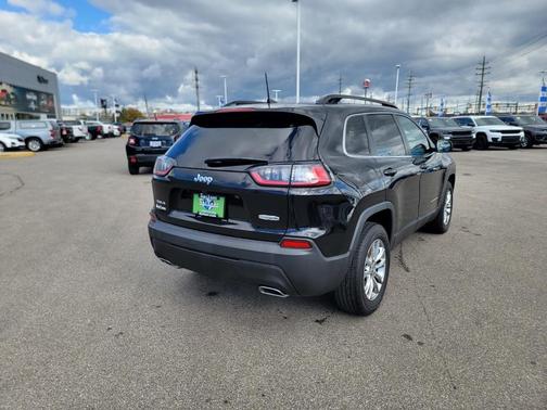 2022 Jeep Cherokee Latitude Lux