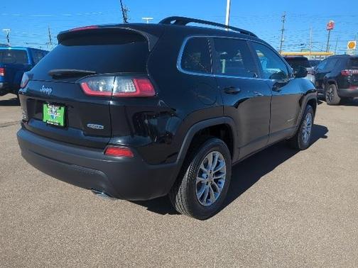 2022 Jeep Cherokee Latitude Lux