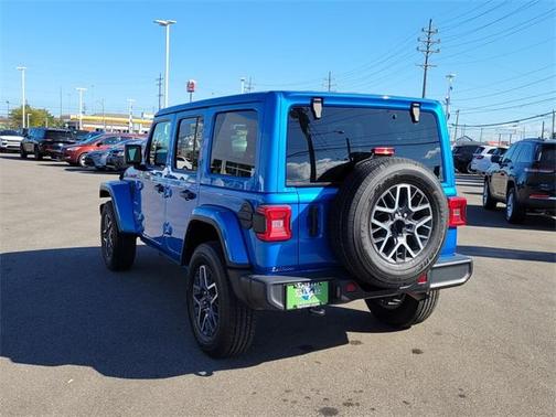 2024 Jeep Wrangler Sahara