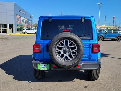 2024 Jeep Wrangler Sahara