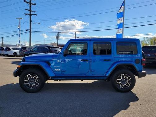 2024 Jeep Wrangler Sahara
