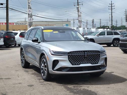 2024 Lincoln Nautilus Reserve