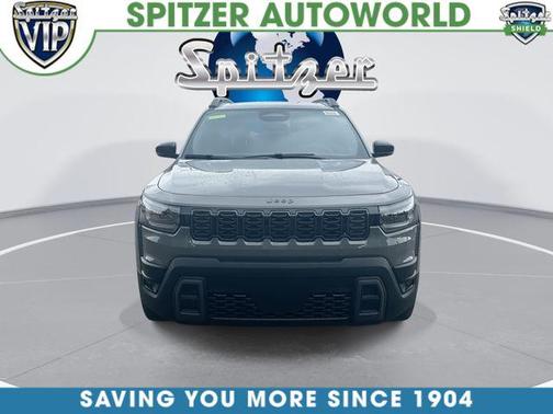 Sting Gray Clearcoat 2026 Jeep Cherokee LAREDO/LIMITED