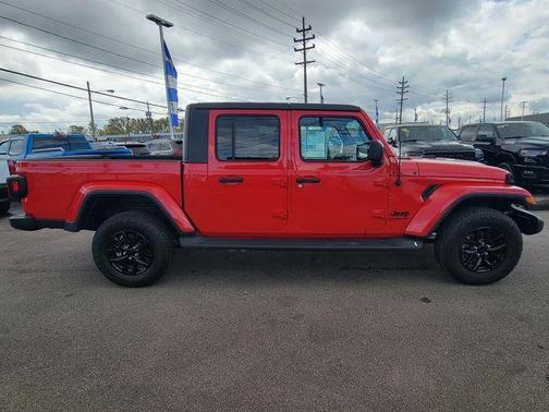 2022 Jeep Gladiator Sport