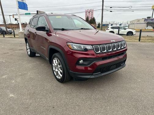 2022 Jeep Compass Latitude Lux