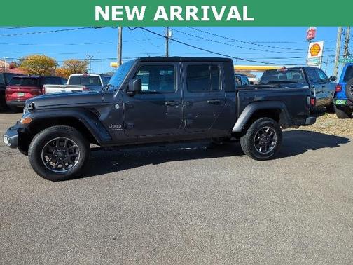 2023 Jeep Gladiator Overland