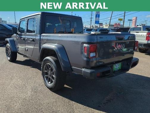 2023 Jeep Gladiator Overland