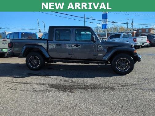2023 Jeep Gladiator Overland