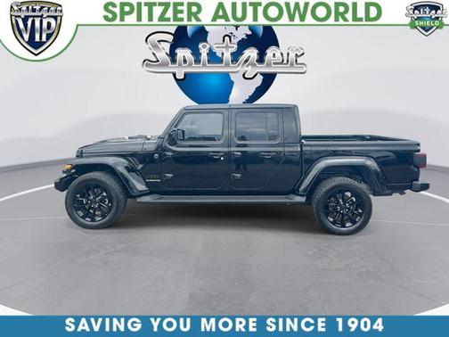 Black Clearcoat 2021 Jeep Gladiator Overland