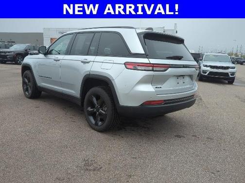 2023 Jeep Grand Cherokee Altitude
