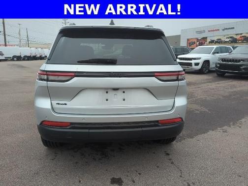 2023 Jeep Grand Cherokee Altitude