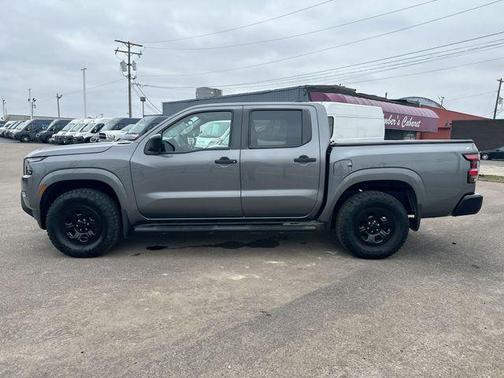 2022 Nissan Frontier S