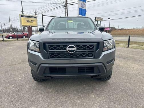 2022 Nissan Frontier S