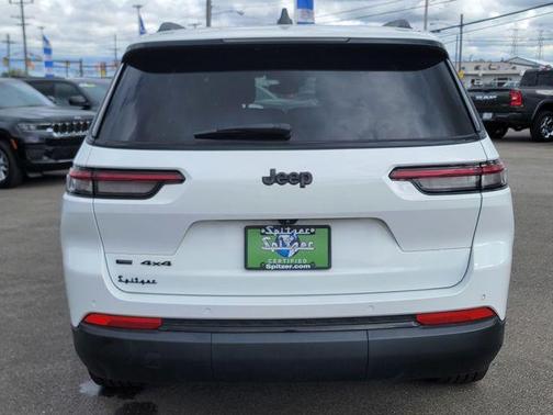 2021 Jeep Grand Cherokee L Laredo