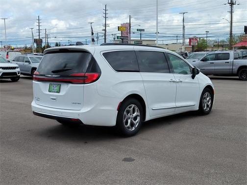 2023 Chrysler Pacifica Limited