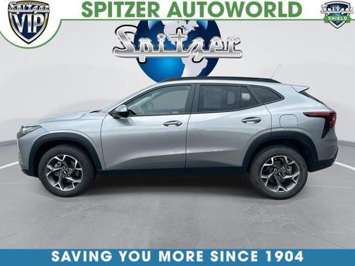 Sterling Gray Metallic 2024 Chevrolet Trax LT