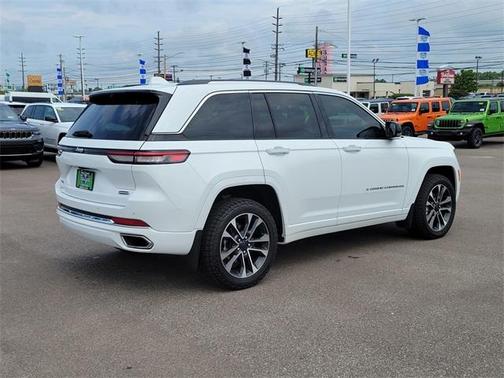 2022 Jeep Grand Cherokee Overland